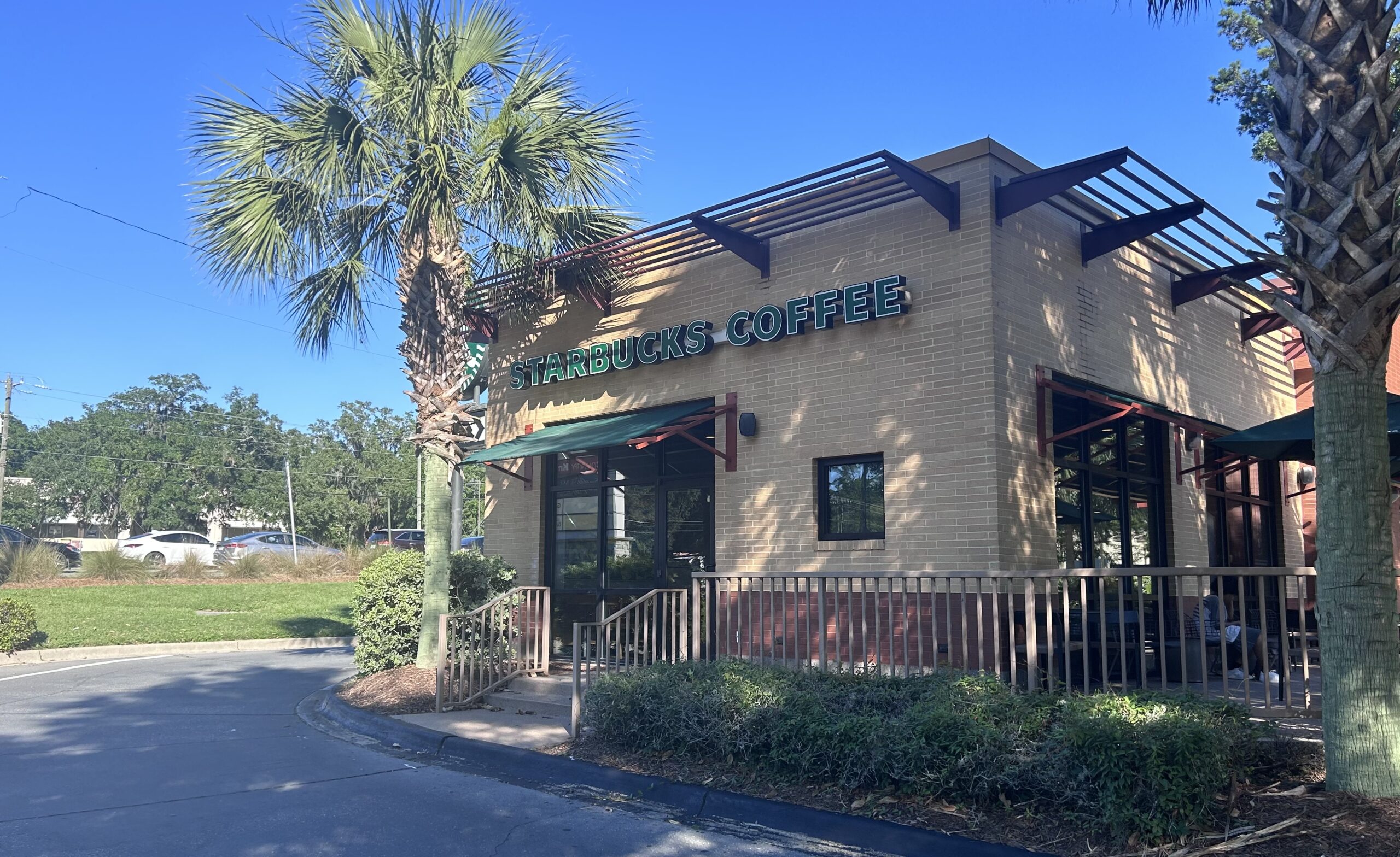 Featured image for Florida Launches Investigation into Starbucks' Diversity Practices