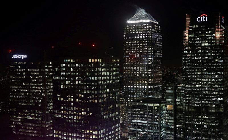 Featured image for US Banks Benefit from Revival in Dealmaking