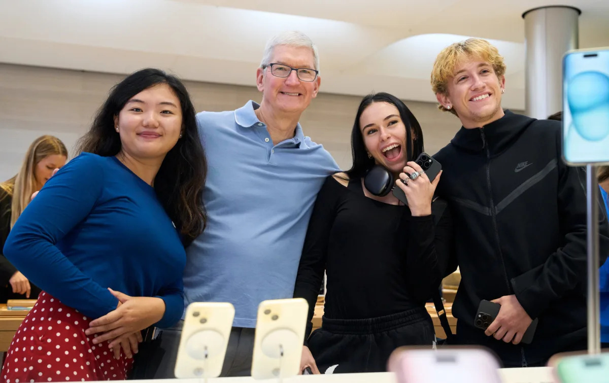 "Apple's Antitrust Battle: Impact on iPhone Users and Super Apps"
