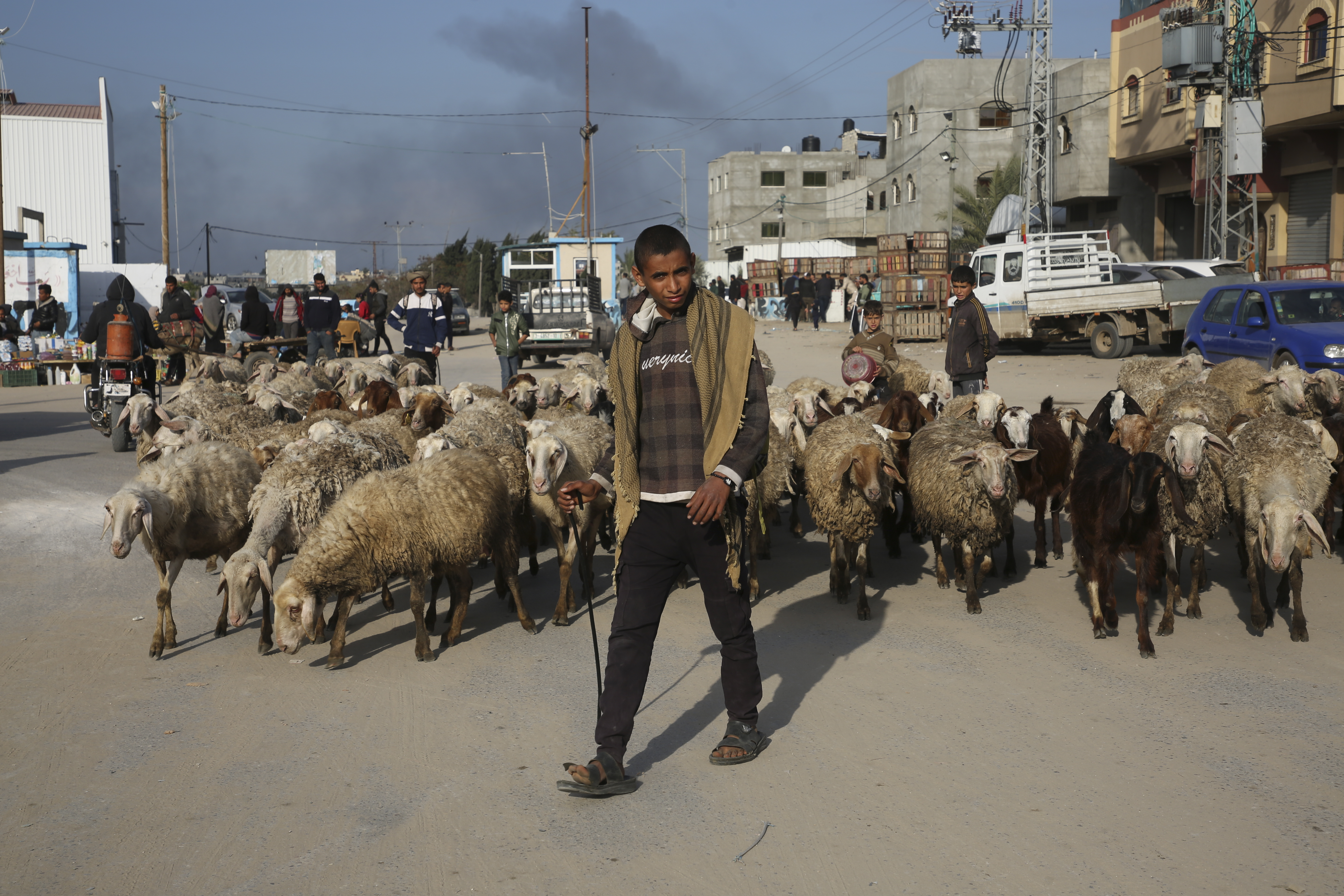 "Israeli Forces Storm Gaza Hospital in Search for Hostages and Evidence"