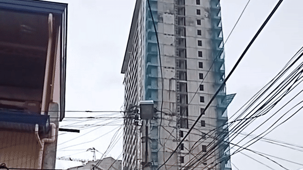 "Devastating 6.7 Magnitude Earthquake in Philippines Causes High-Rise Construction Crane to Collapse"