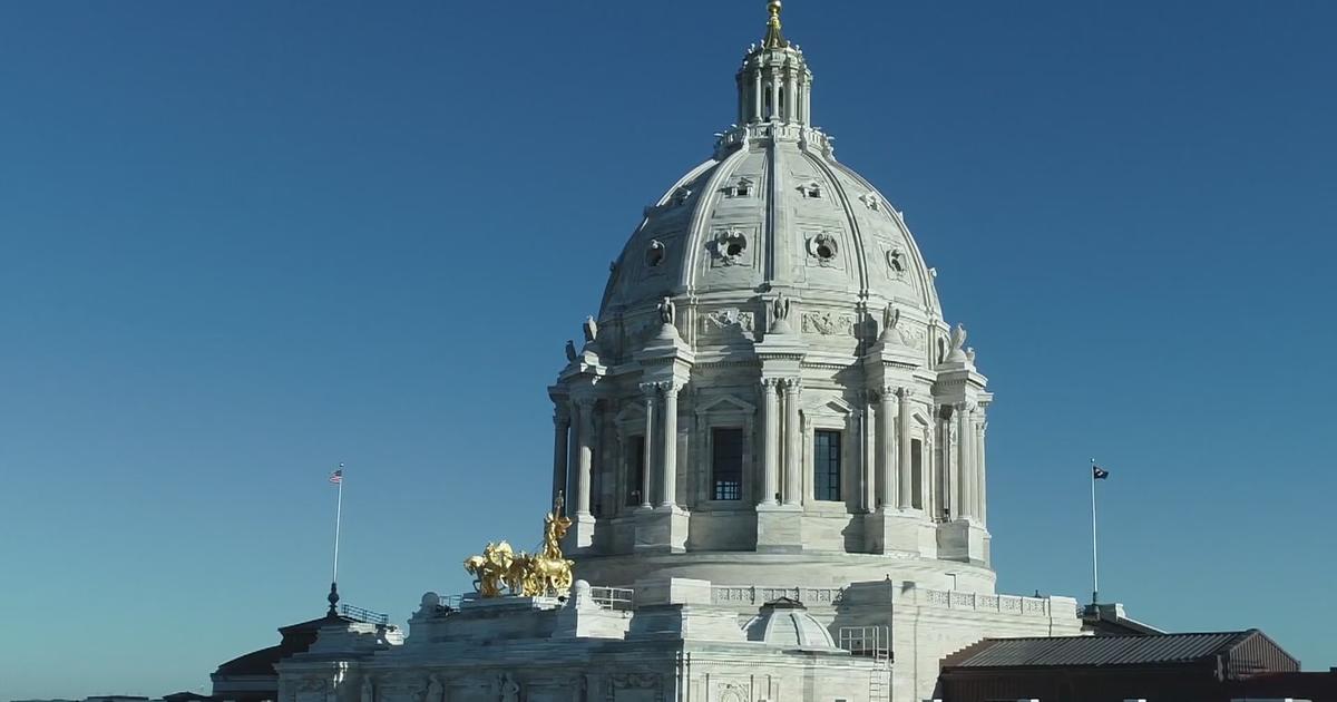 Featured image for Minnesota Senate narrowly approves paid family and medical leave plan.