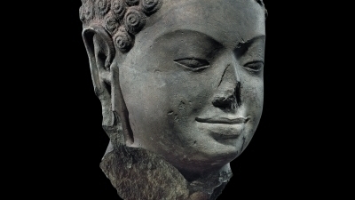 Featured image for Metropolitan Museum of Art to Return Stolen Ancient Artifacts to Cambodia and Thailand