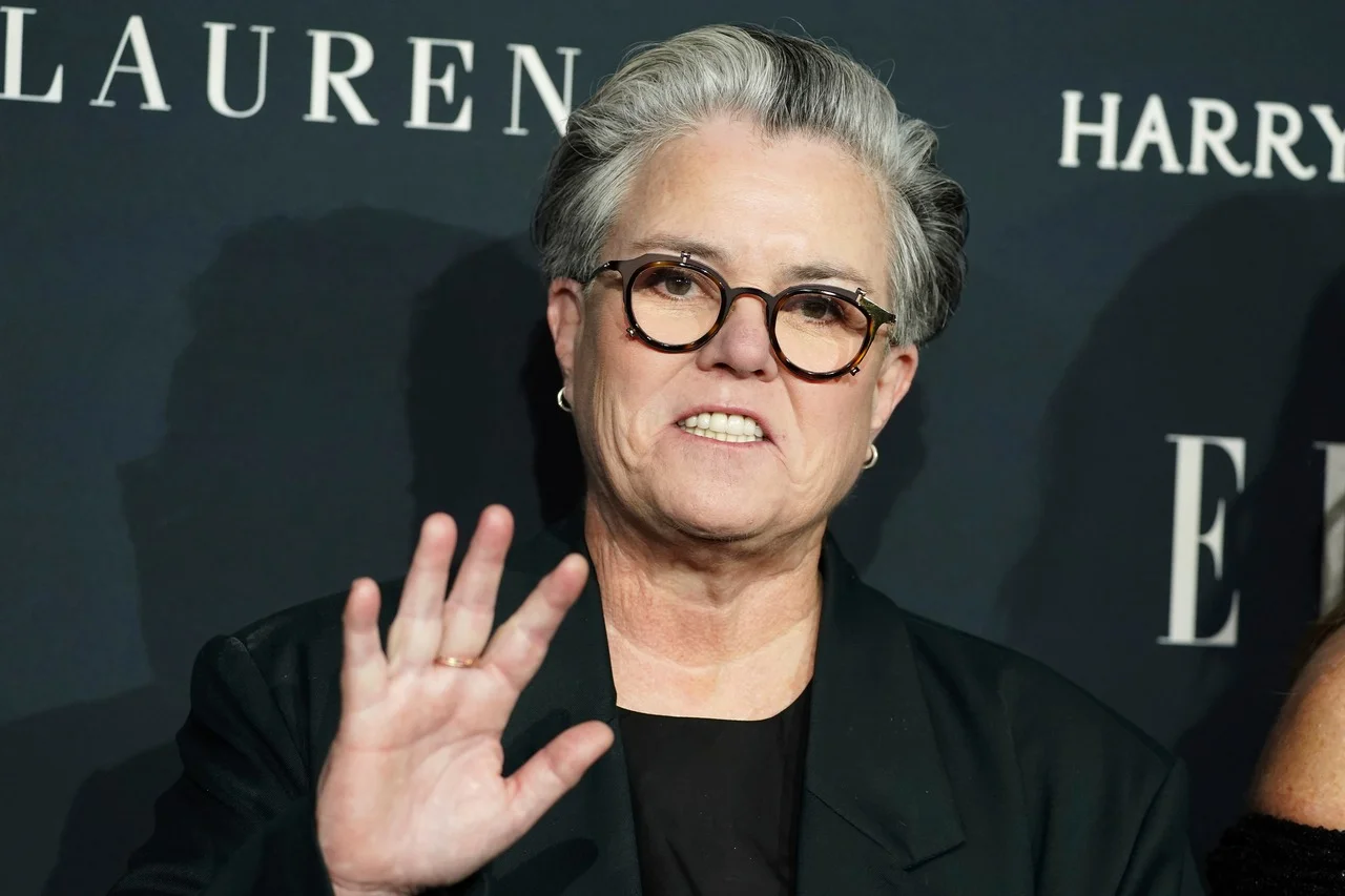 Trump Considers Revoking Rosie O'Donnell's U.S. Citizenship Amid Feud
