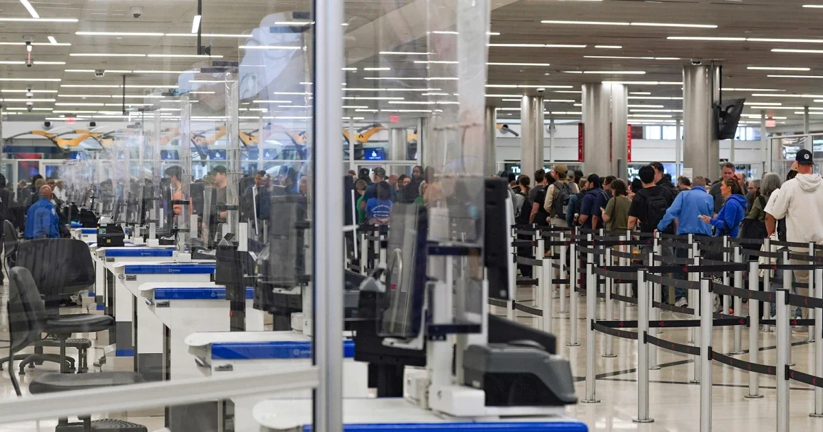 TSA staffing shrinks as shutdown halts pay, boosting airport delays