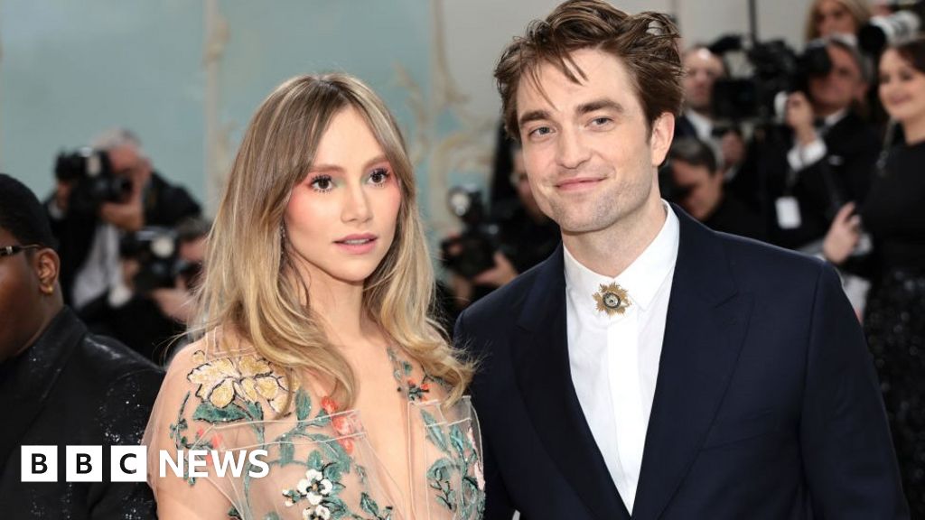 Suki Waterhouse and Robert Pattinson's Exciting Baby News