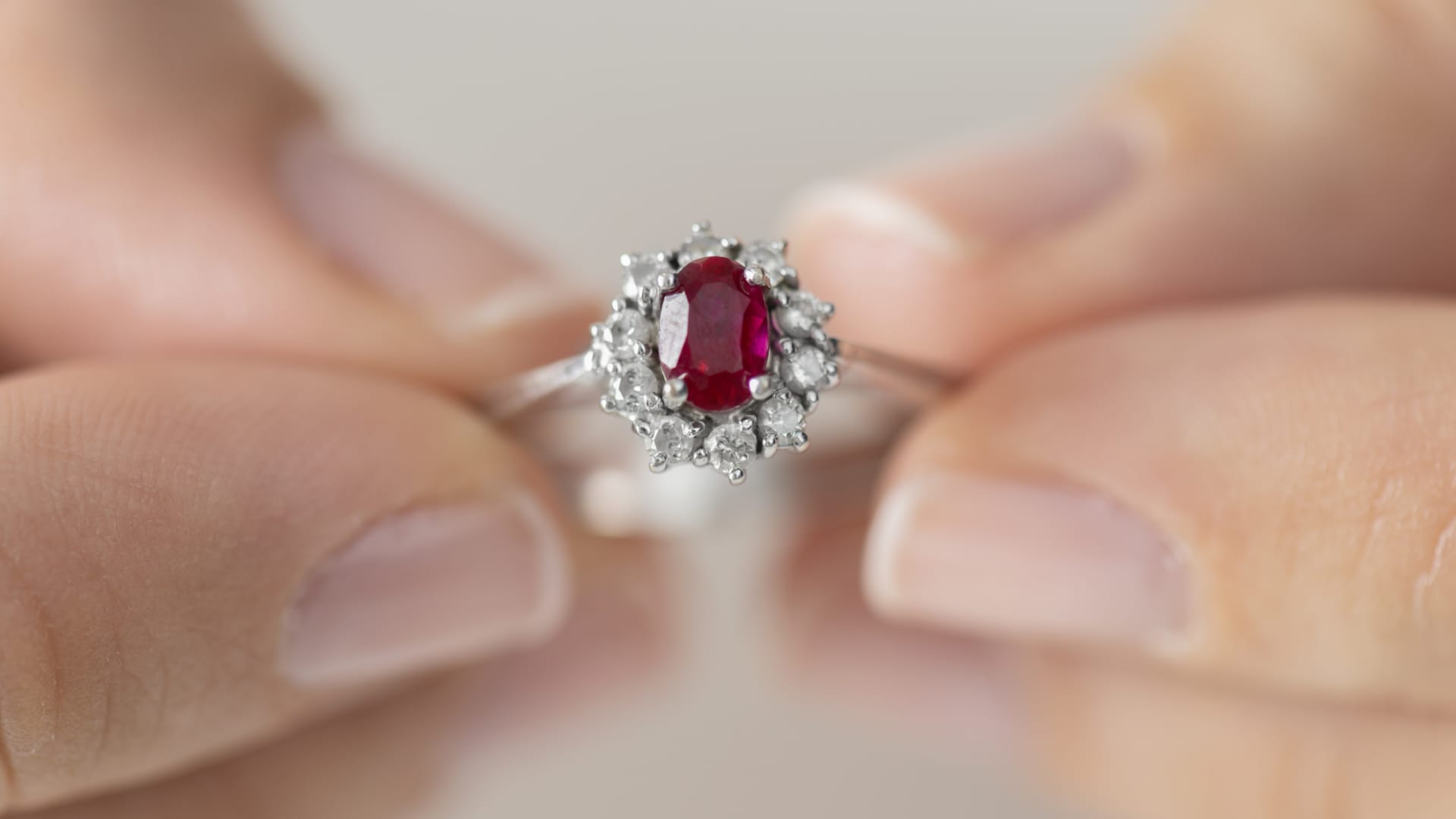 "Rising Popularity of Gemstone and Lab-Grown Diamond Engagement Rings"