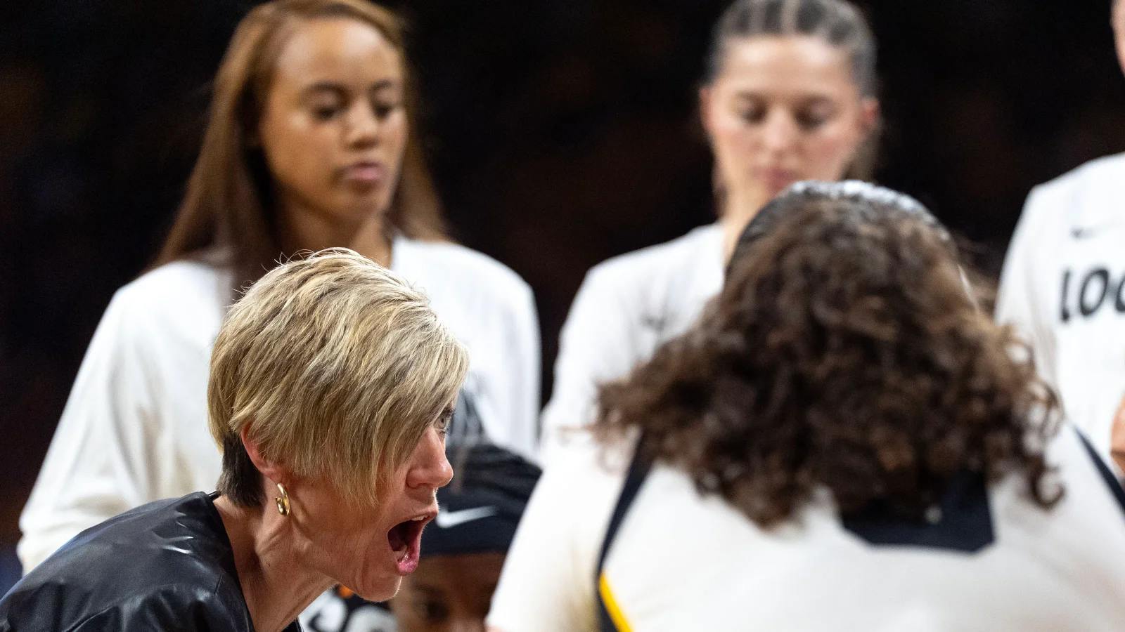 Heiden's 29-point burst powers Iowa past FDU in NCAA opener