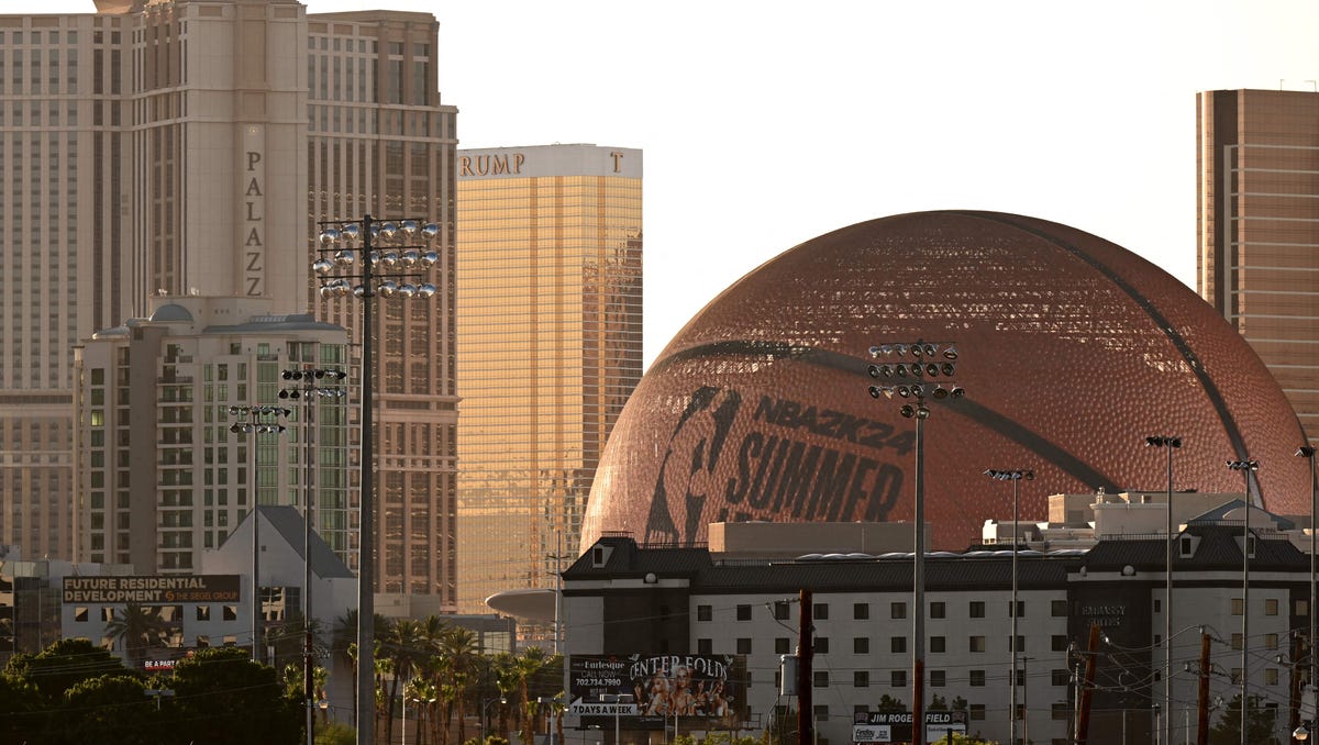 Featured image for "Filmmaker Darren Aronofsky unveils the mesmerizing interior of Vegas Sphere"