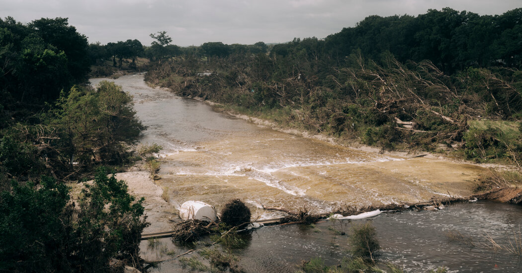 Featured image for Texas Faces Severe Flooding Crisis Amid Heavy Rain and Rising Rivers