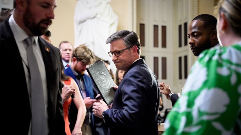 House GOP's Epstein Crisis Sparks Bipartisan Tensions