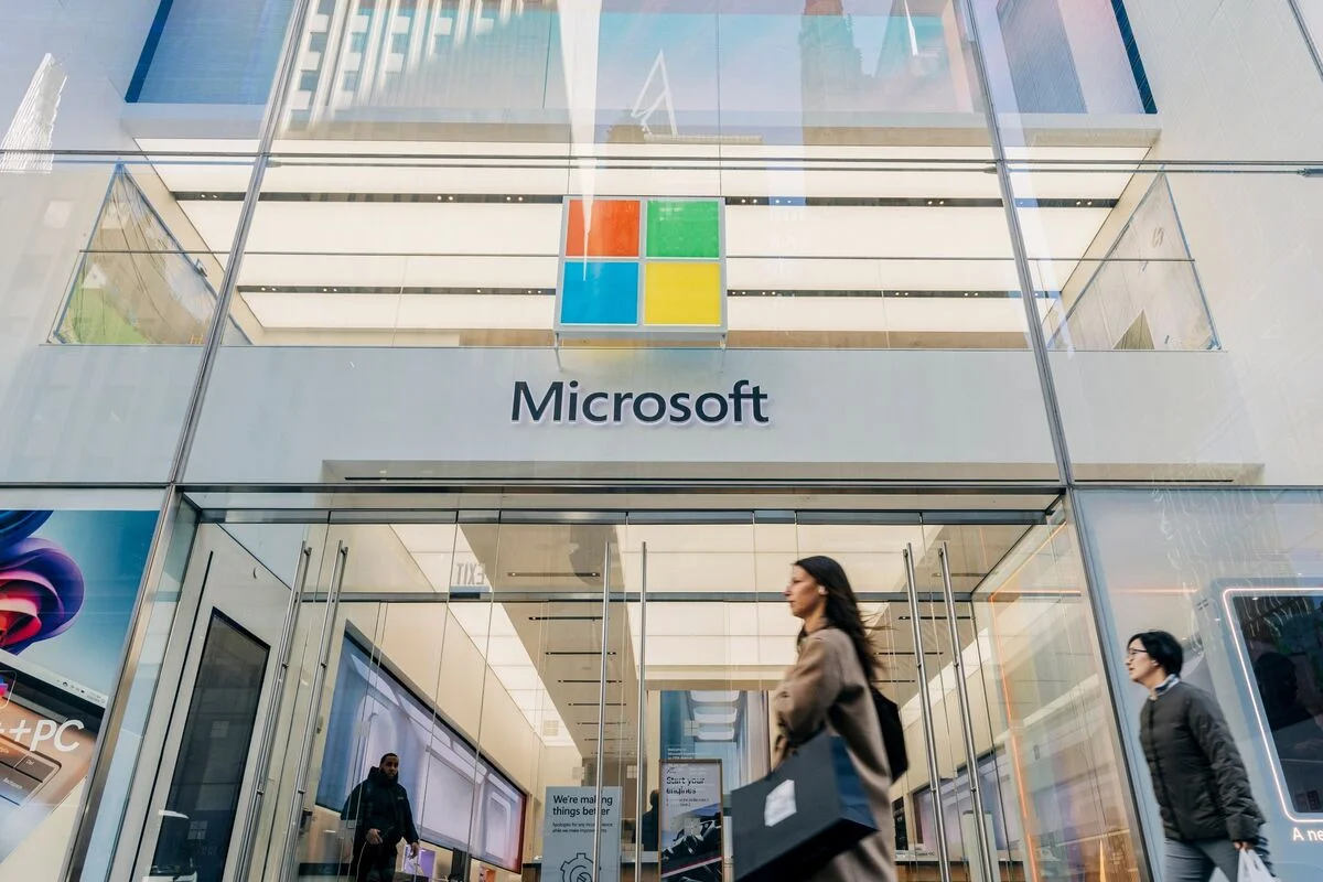 Microsoft to Cut Thousands of Sales Jobs Amid Stock Highs