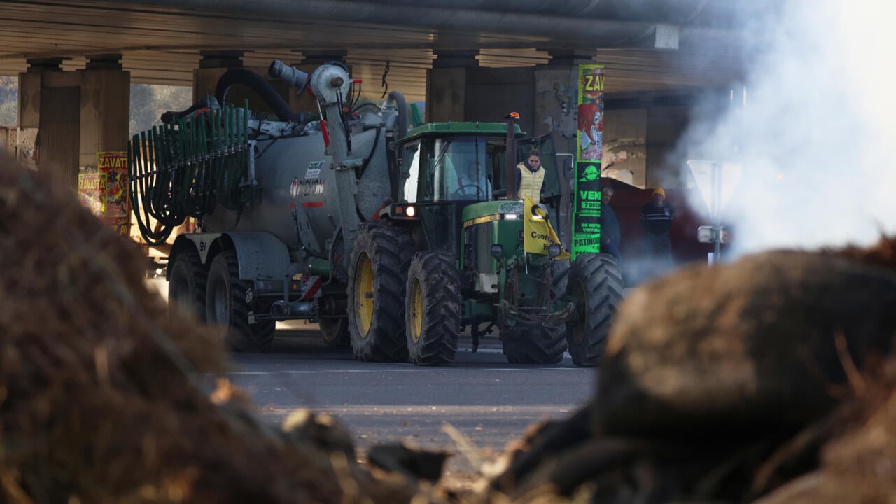 Featured image for France Tightens Food Import Restrictions Amid Farmer Protests and EU Policy Disputes