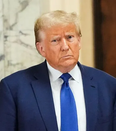 Trump Embraces Crypto, Shakes Up US Political Landscape