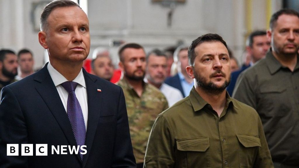 "Zelensky and Duda Commemorate Victims of WWII Volhynia Massacre, Promote Reconciliation"