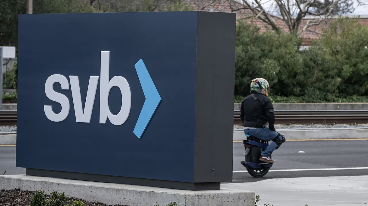 SVB's CEO calls for customer support in rebuilding deposit base.