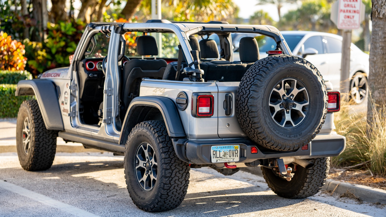 Featured image for Driving Doorless Jeeps: Legalities in the US