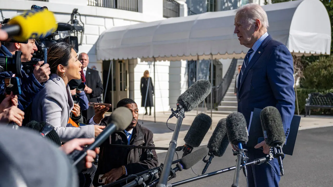 "Biden Considers New Sanctions on Russia Over Navalny's Death Amidst US Options Dwindling"
