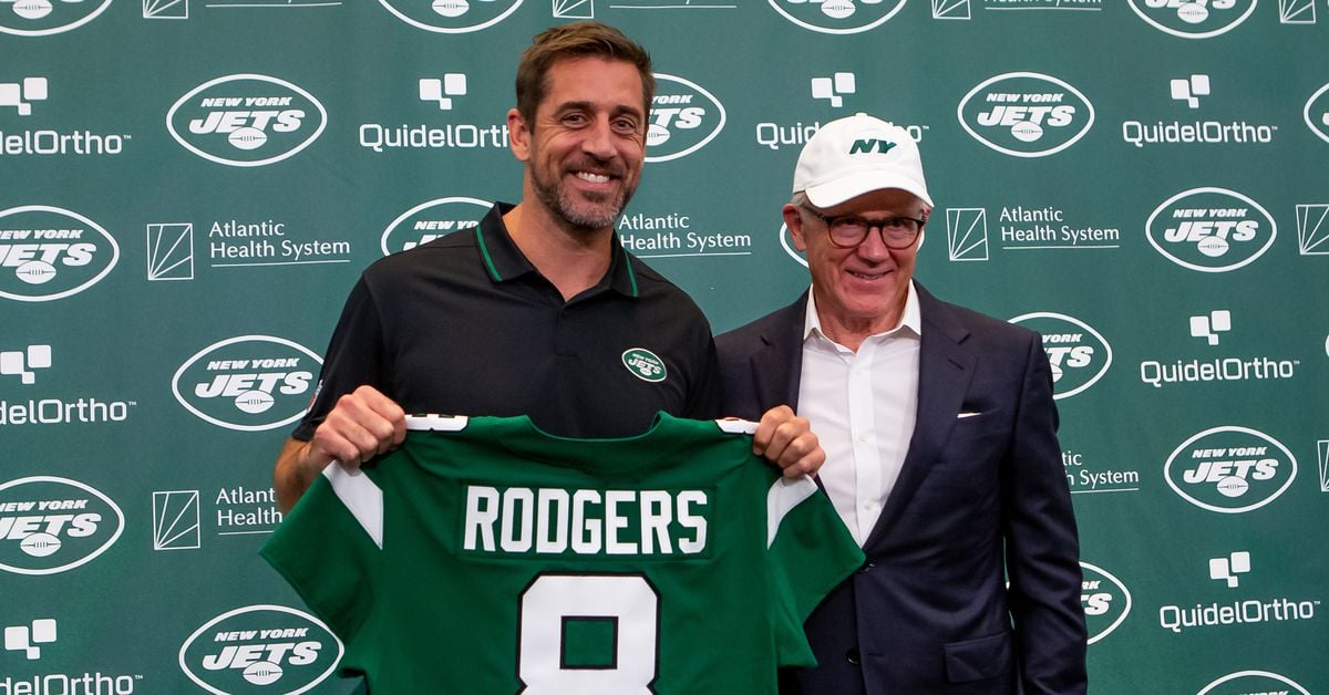 Featured image for Jets fans conflicted over Aaron Rodgers' impact on team and cost of acquisition.