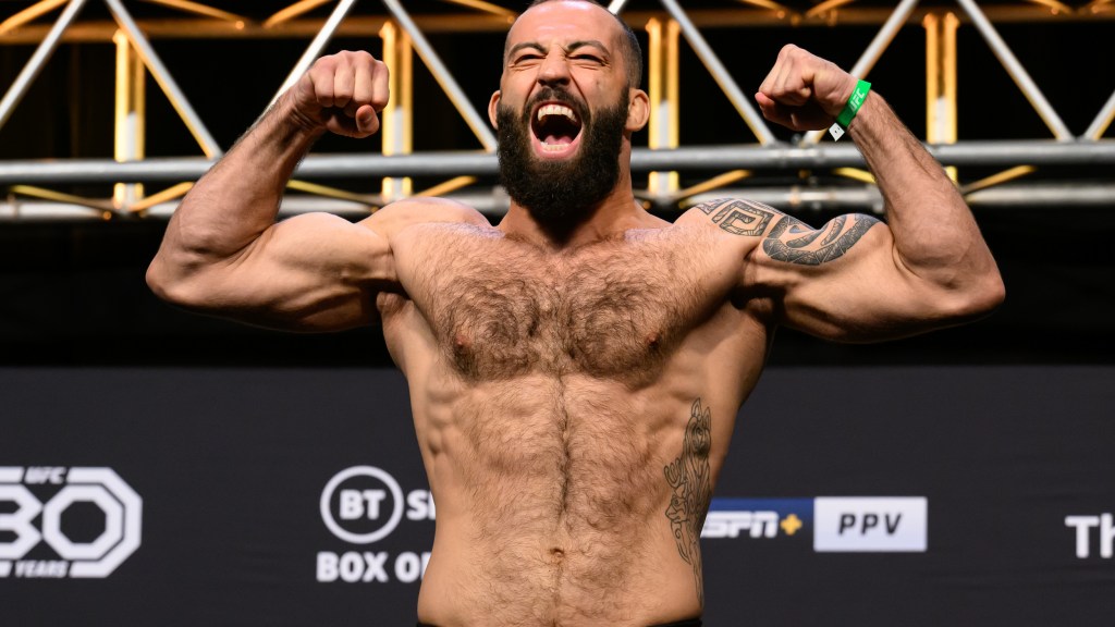 Featured image for Roman Dolidze Replaces Carlos Ulberg to Fight Anthony Smith at UFC 303