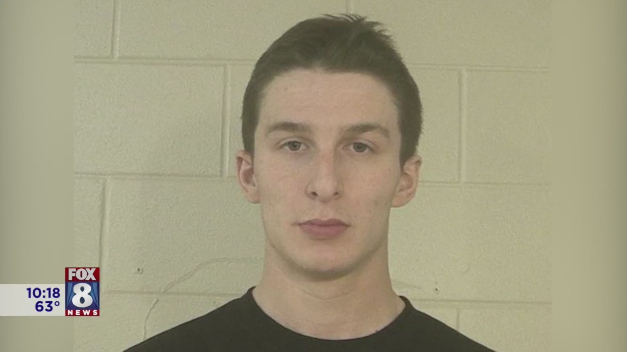 Ohio soldier pleads guilty to aiding ISIS in plot to kill US troops.