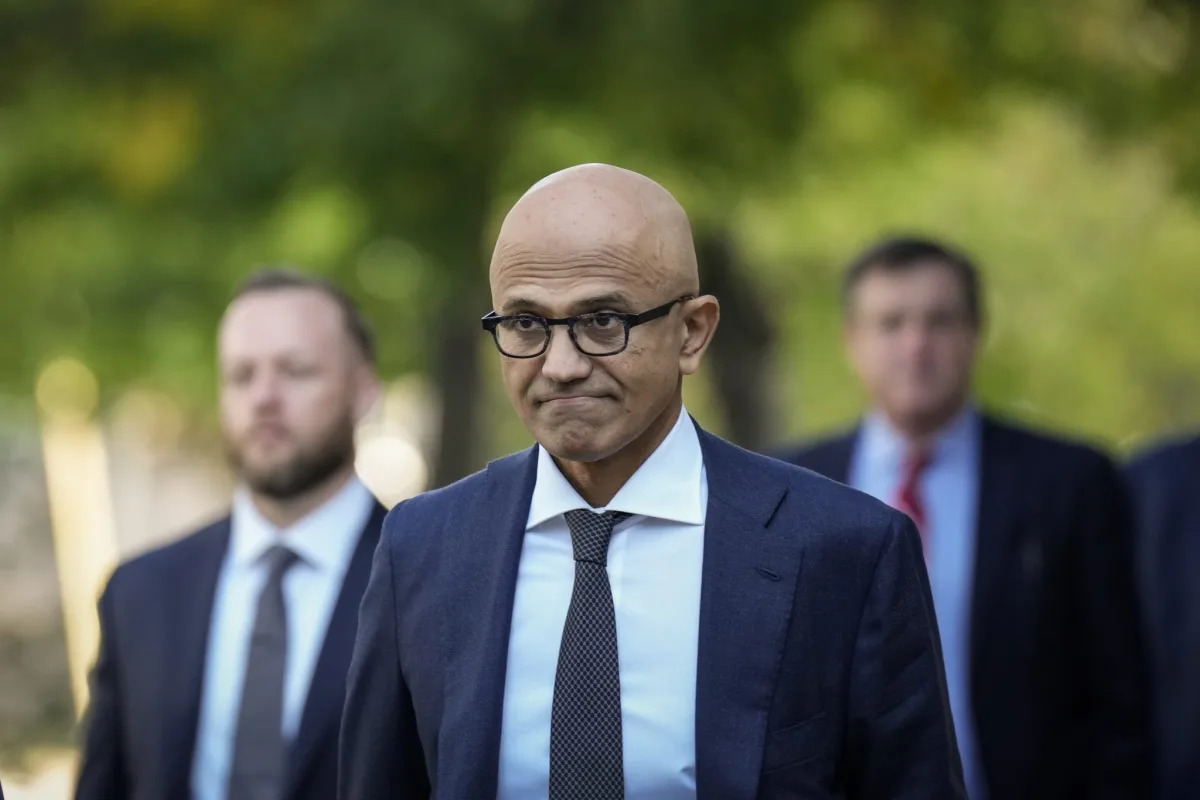 "Microsoft and Satya Nadella's Strategic Advantage in the Fight to Reinstate Sam Altman at OpenAI"