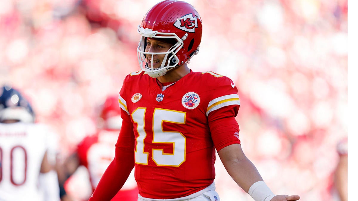 Travis Kelce Confirms Meeting Taylor Swift at Chiefs After-Party