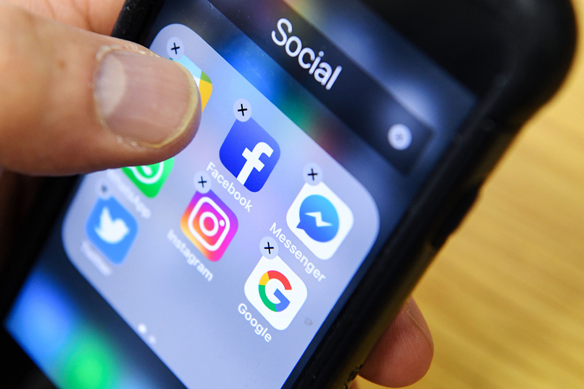 "Florida Senate Approves Bill Banning Social Media for Minors Under 16"