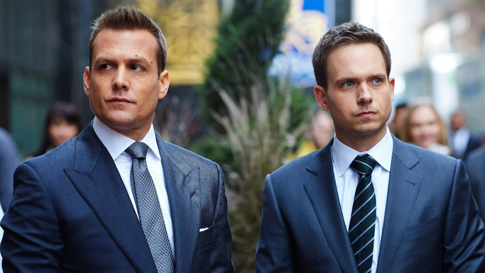 "Suits" Co-Stars Adams and Macht Reunite as Presenters for Golden Globes 2024