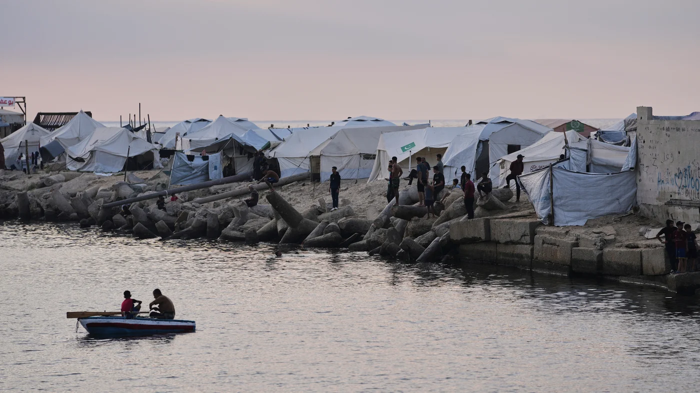 Israel Supports Gaza Clans and Militias in Battle Against Hamas