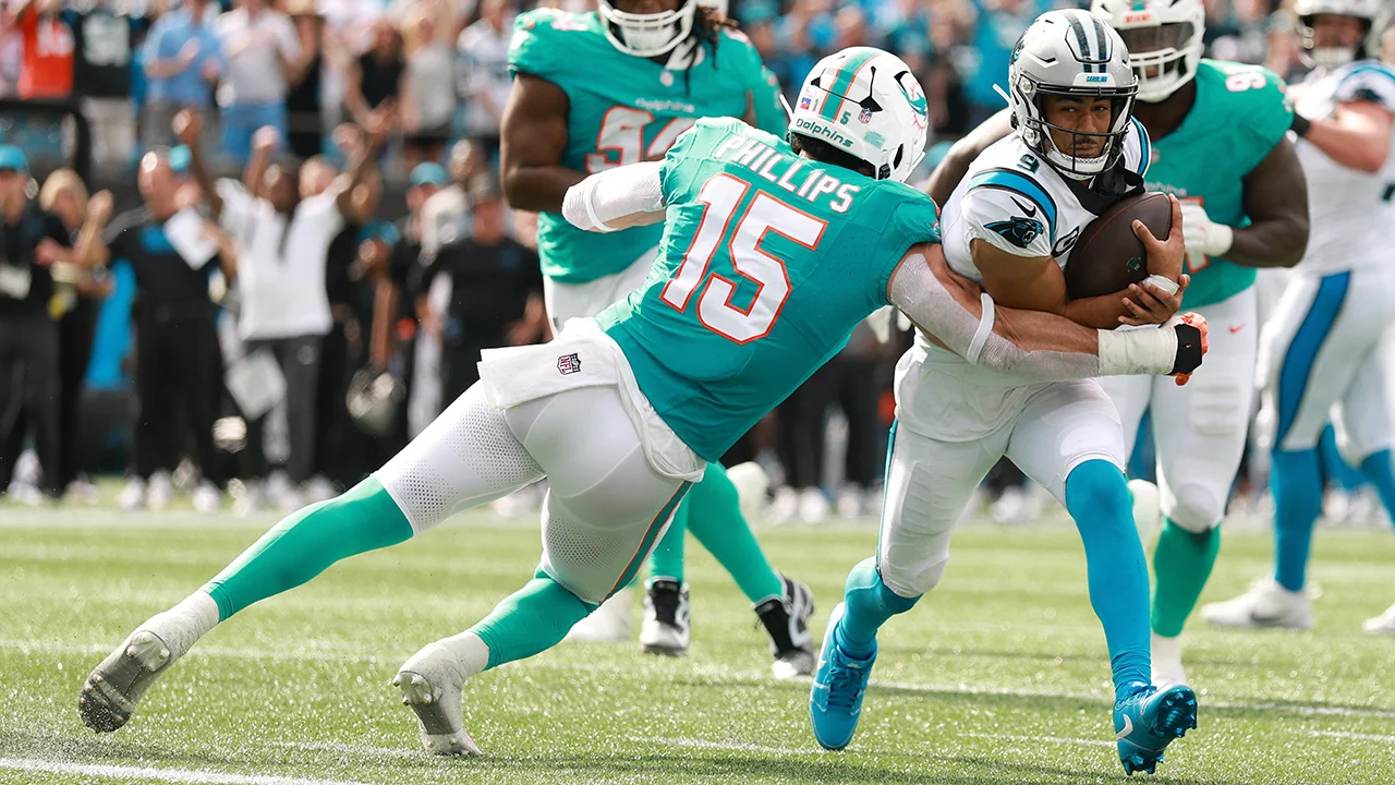Featured image for Eagles and Dolphins in Trade Talks Over Pass-Rusher Jaelan Phillips