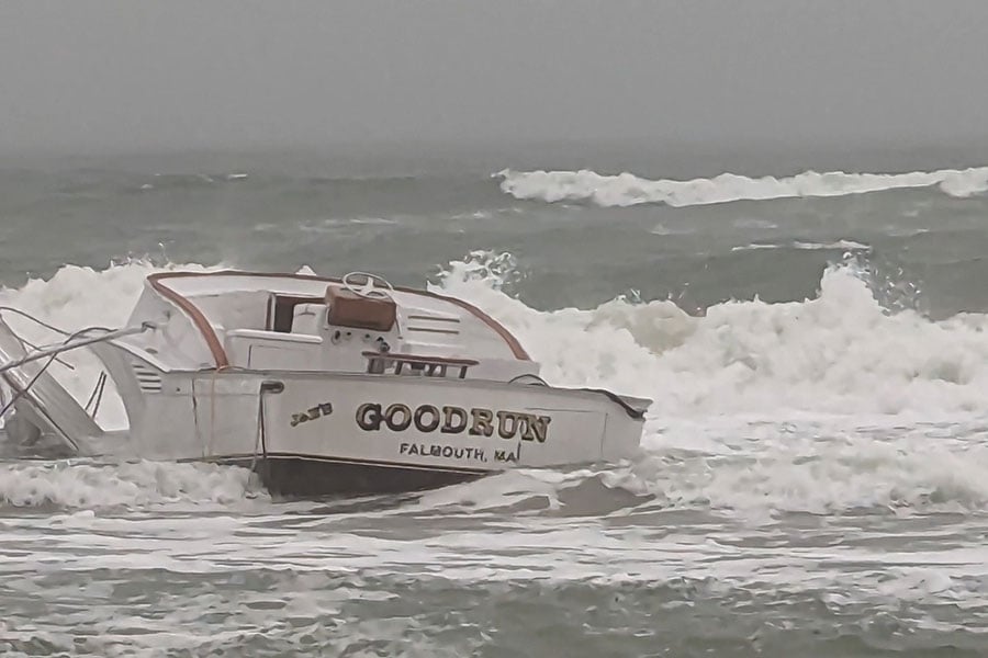 Featured image for Tragic Boating Accidents: Coast Guard Suspends Search for Missing Boaters