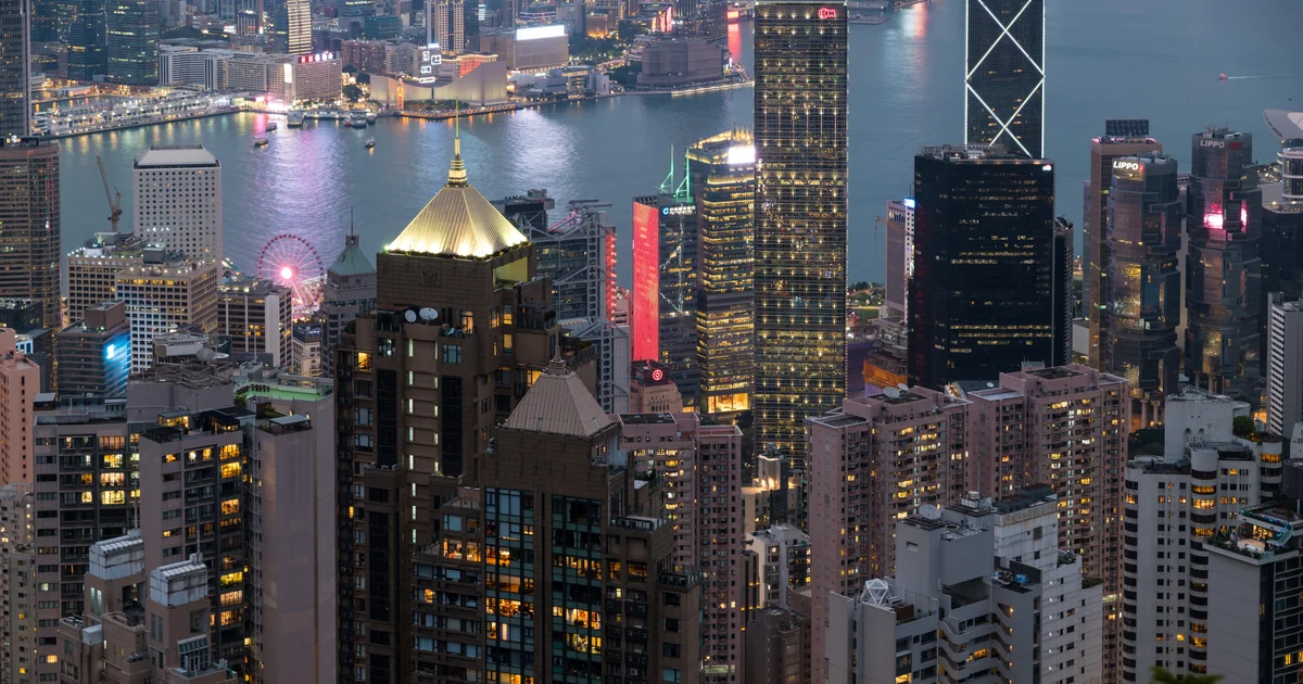 French Daredevil Remi Lucidi Plunges to Death in Hong Kong Skyscraper Stunt
