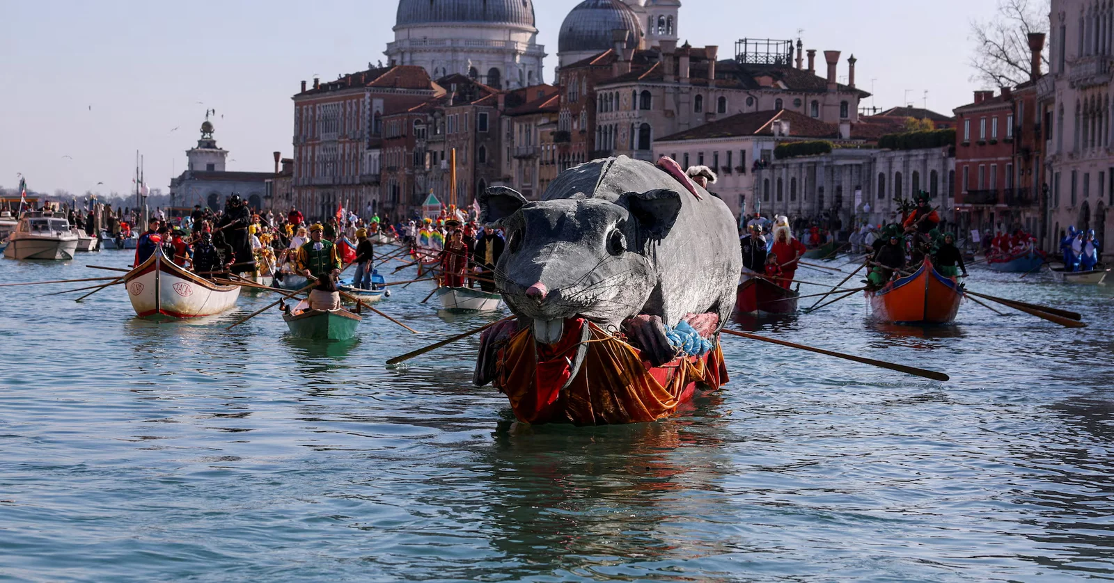 Europe bets on Chinese and Indian visitors as American travel cools, survey shows