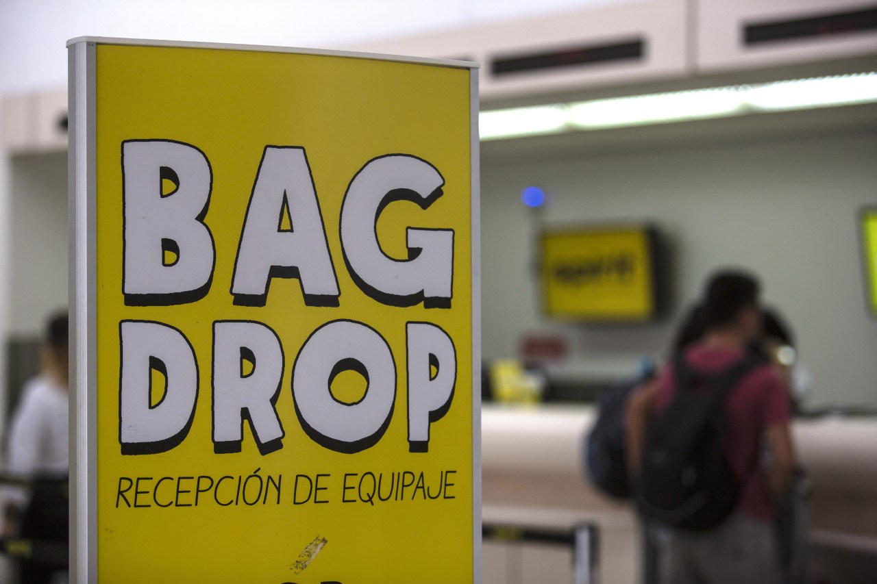 Passenger Tracks Missing Luggage to Airport Worker's Home, Leading to Felony Charge