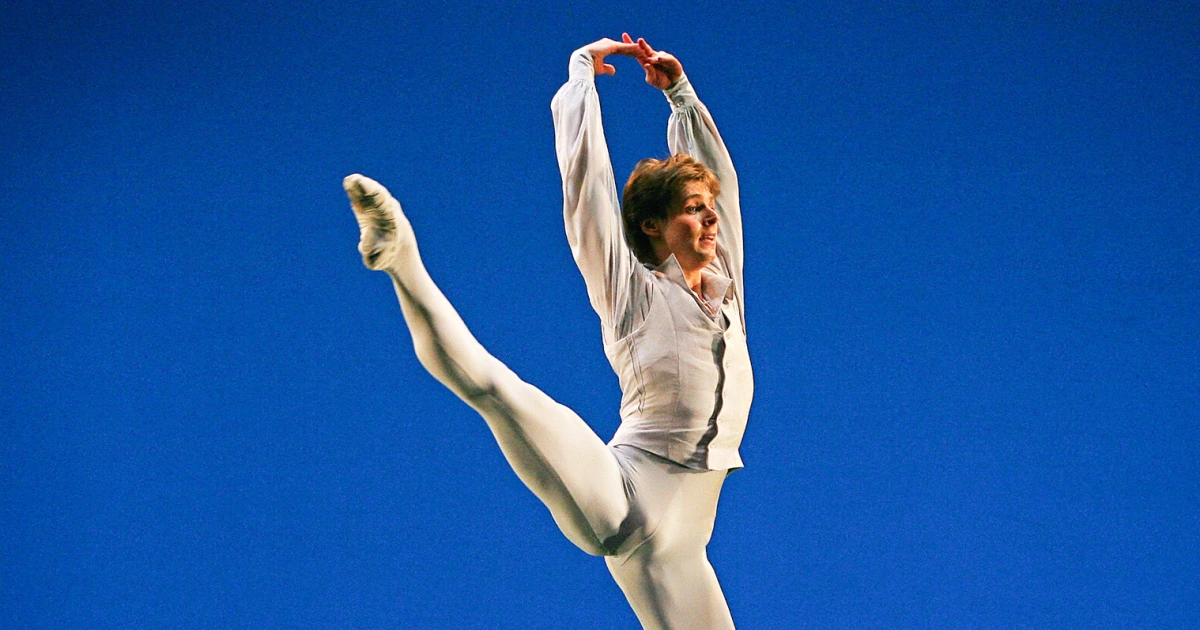 Featured image for Russian Ballet Star Vladimir Shklyarov Dies in Tragic Fall