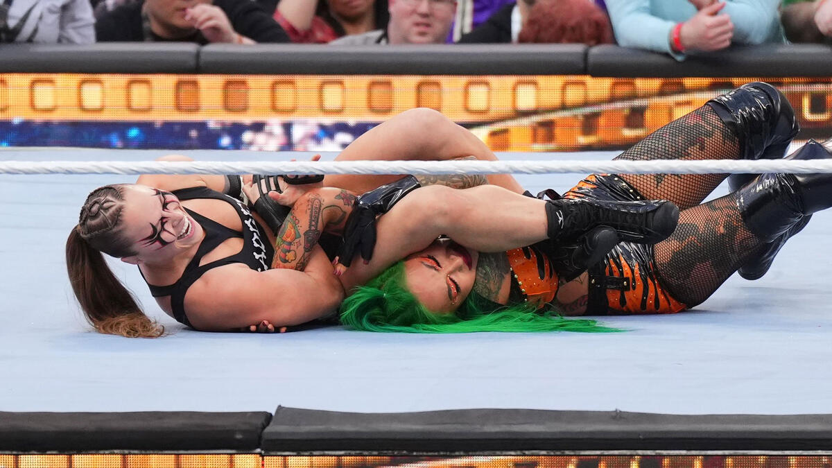 WrestleMania 39: Rousey, Baszler, Lynch, Stratus, and Lita steal the show.