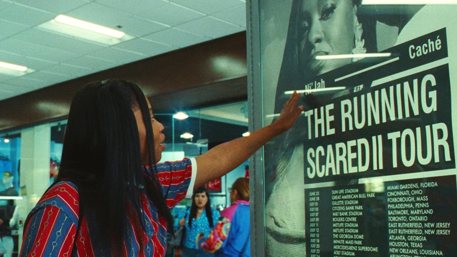 "Brilliantly Twisted: Dominique Fishback Shines in Beyoncé-Inspired Horror-Comedy 'Swarm'"