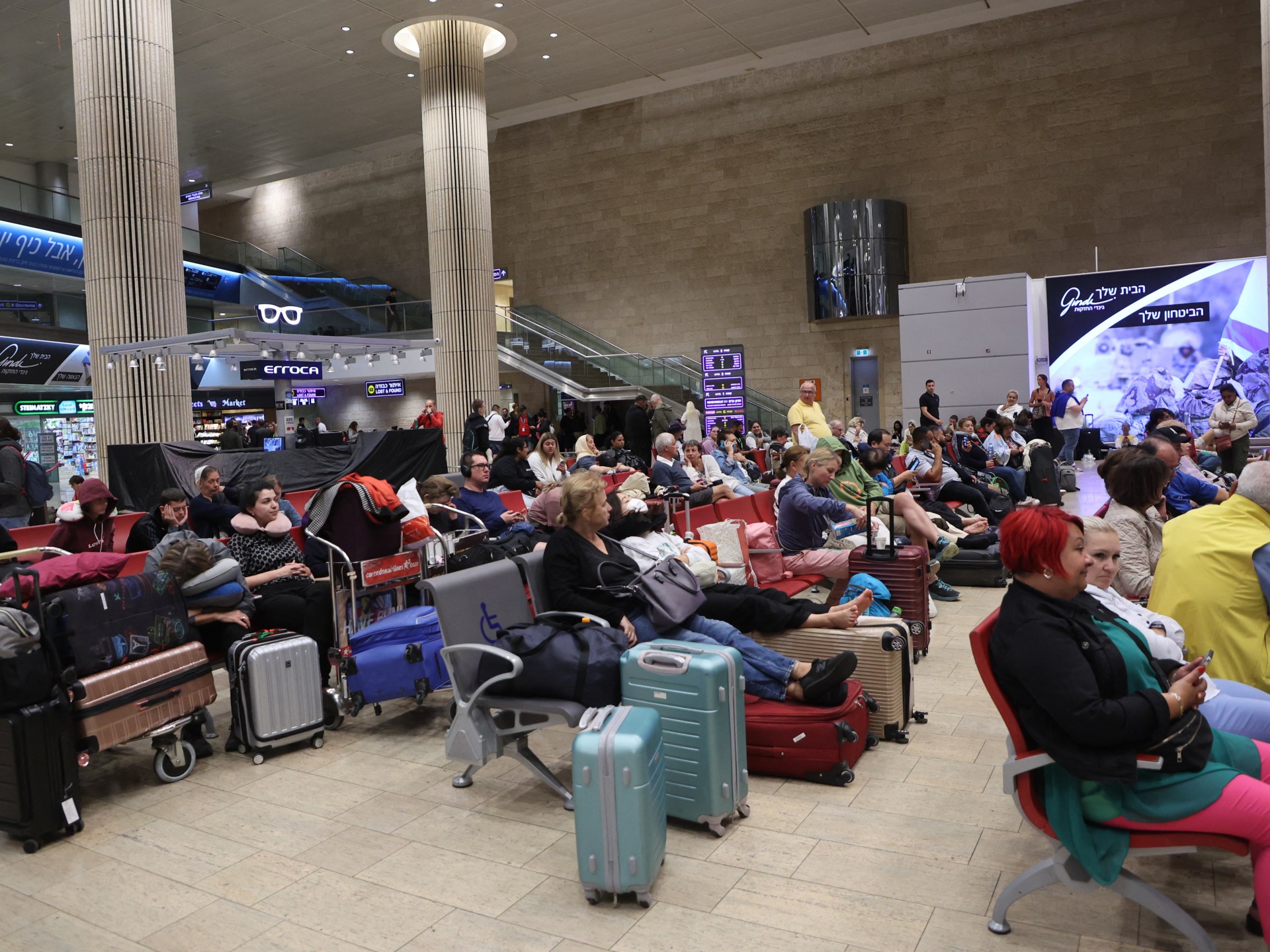 International Airlines Suspend Flights to Israel as War with Gaza Escalates