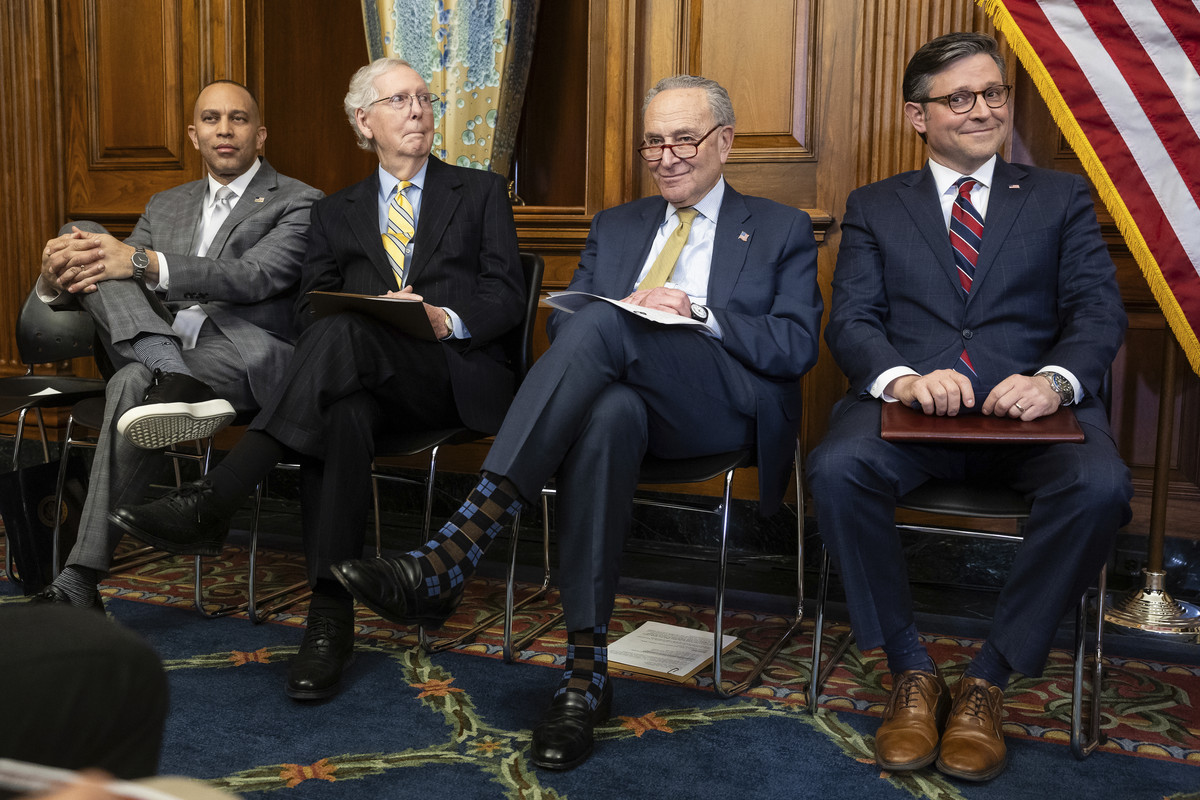 "Biden Hosts Congressional Leaders at White House for Key Policy Talks"