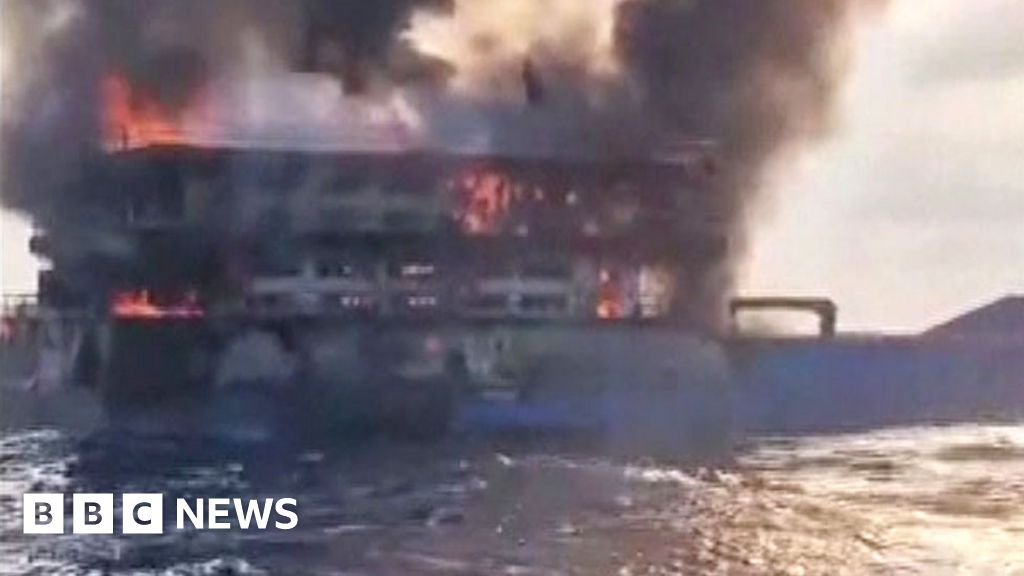 Featured image for Tourists Escape Burning Ferry in Gulf of Thailand