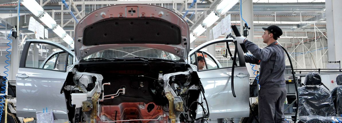 Featured image for "NIO Inc. (NYSE:NIO) Plunges 15%, Inflicting Losses on Both Individual Investors and Institutions"