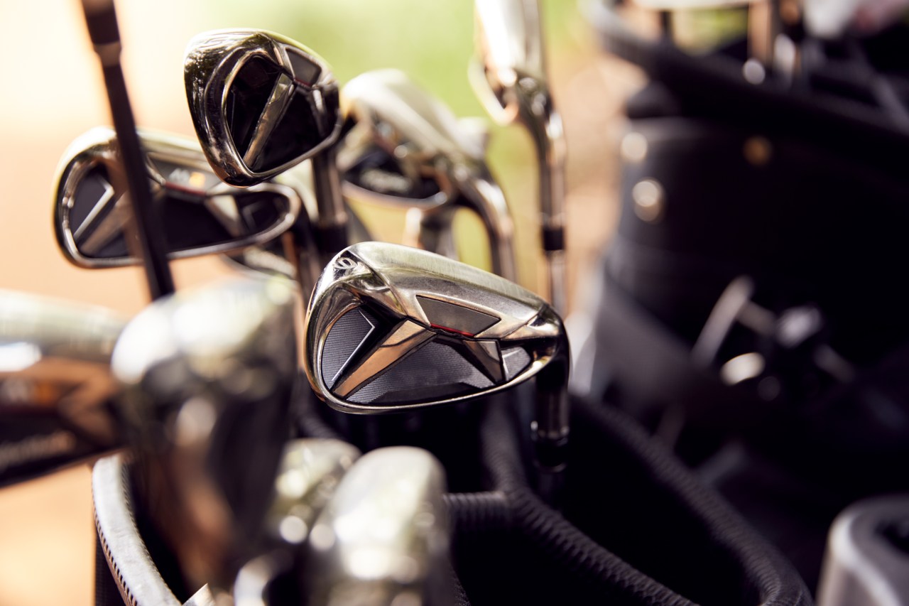 "Tragic Death of Minnesota Grocery Store Clerk Impaled by Customer with Golf Club"