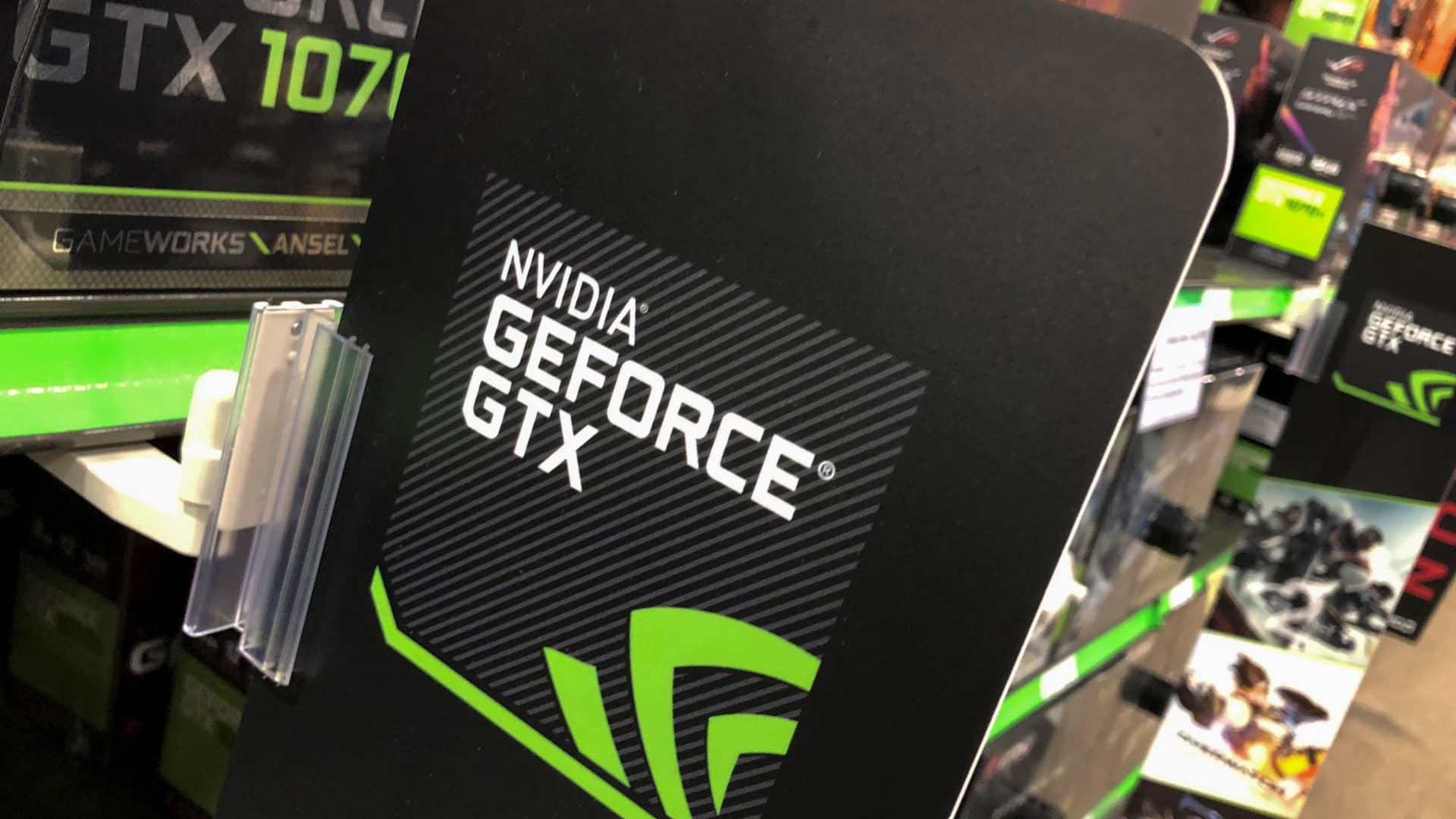 "Analysts' Insights on Nvidia's Earnings Ahead"
"Goldman's Top Upside Stocks Amid Market Jitters"
"Morgan Stanley and Oversold Packaging Stock in S&P 500"
"Soaring ETF Benefits from 2022's Winning Trades"
"Full Interview: Cameron Dawson and Adam Parker on CNBC"
