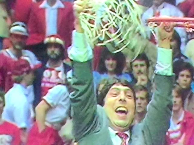 Basketball Legends Inducted into Hall of Fame, Including Jim Valvano, Gregg Popovich, Dirk Nowitzki, Dwyane Wade, and Pau Gasol.