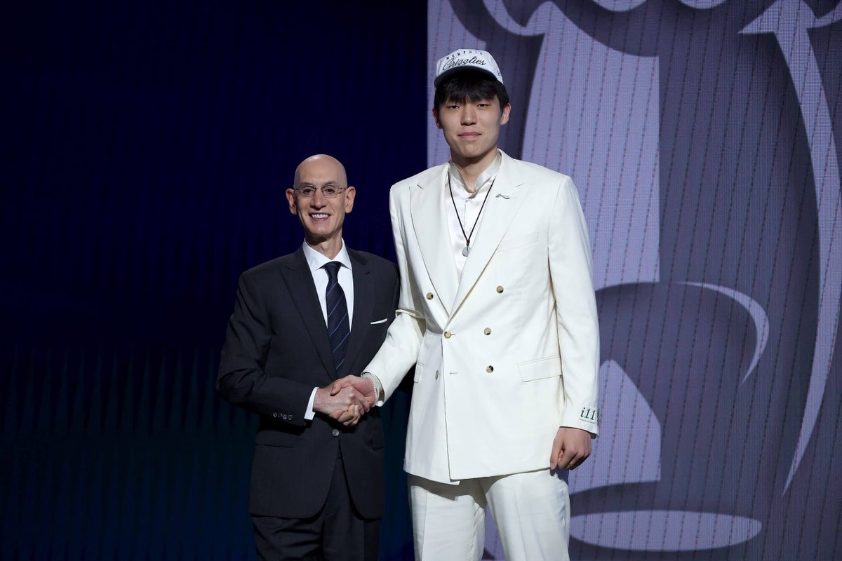Featured image for Trail Blazers' Unexpected Selection of Chinese Center Yang Hansen at No. 16