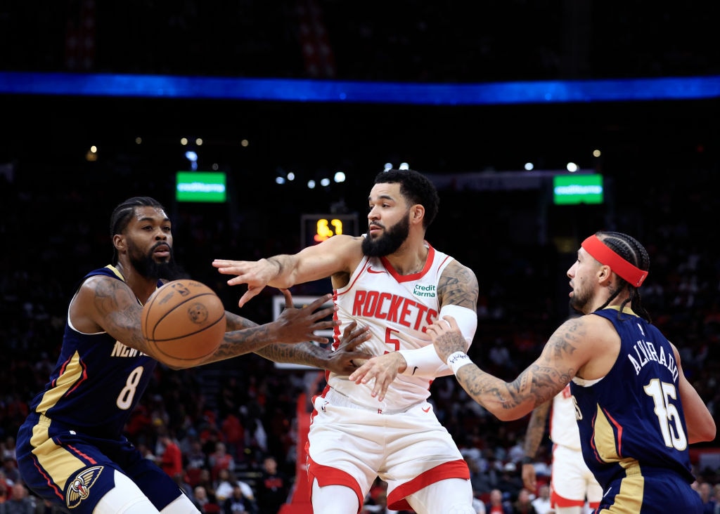 "NBA Suspends Heat and Pelicans Players After On-Court Brawl"