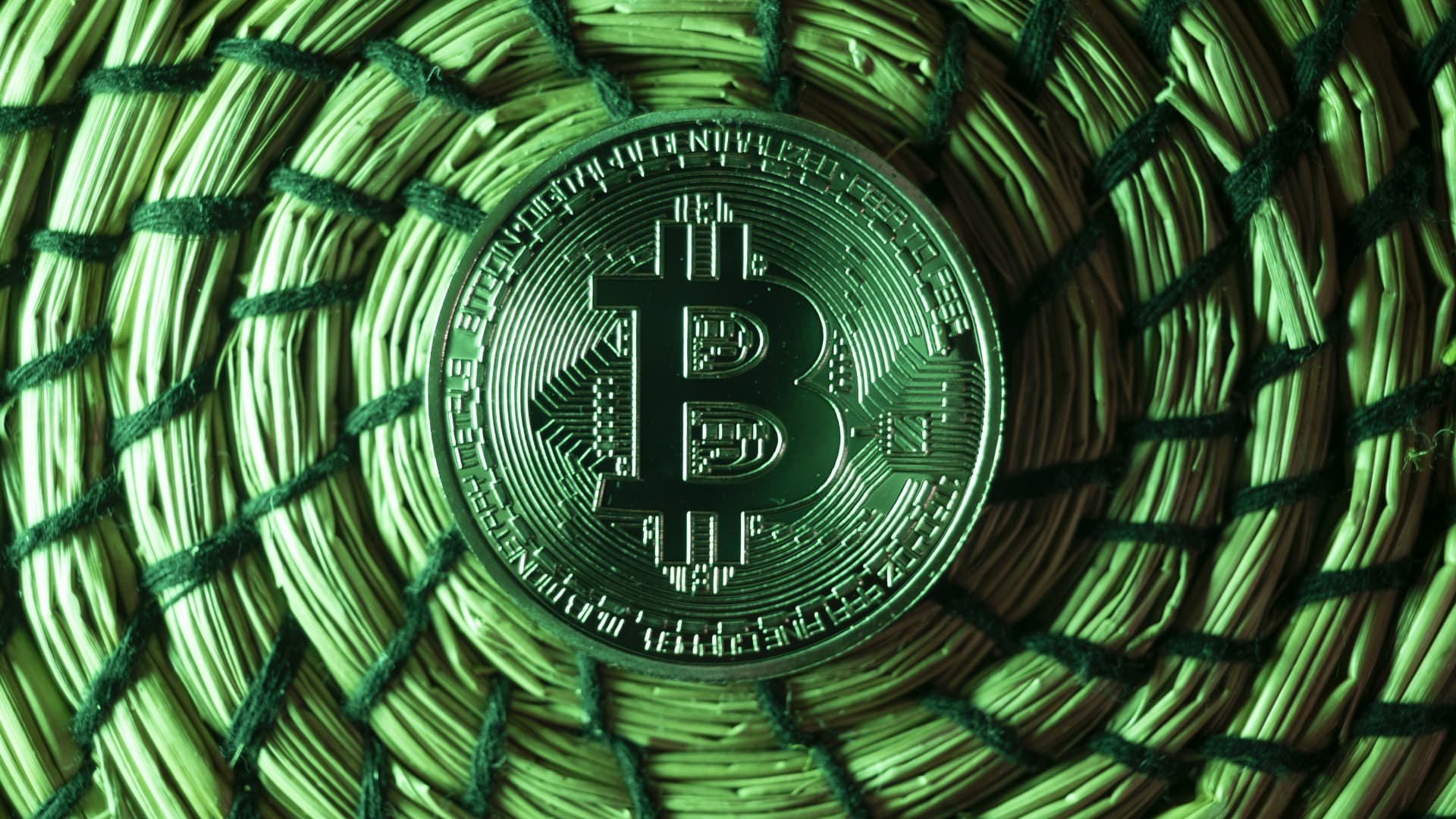 Bitcoin Surges Past $70,000 Amidst Supply Shortage