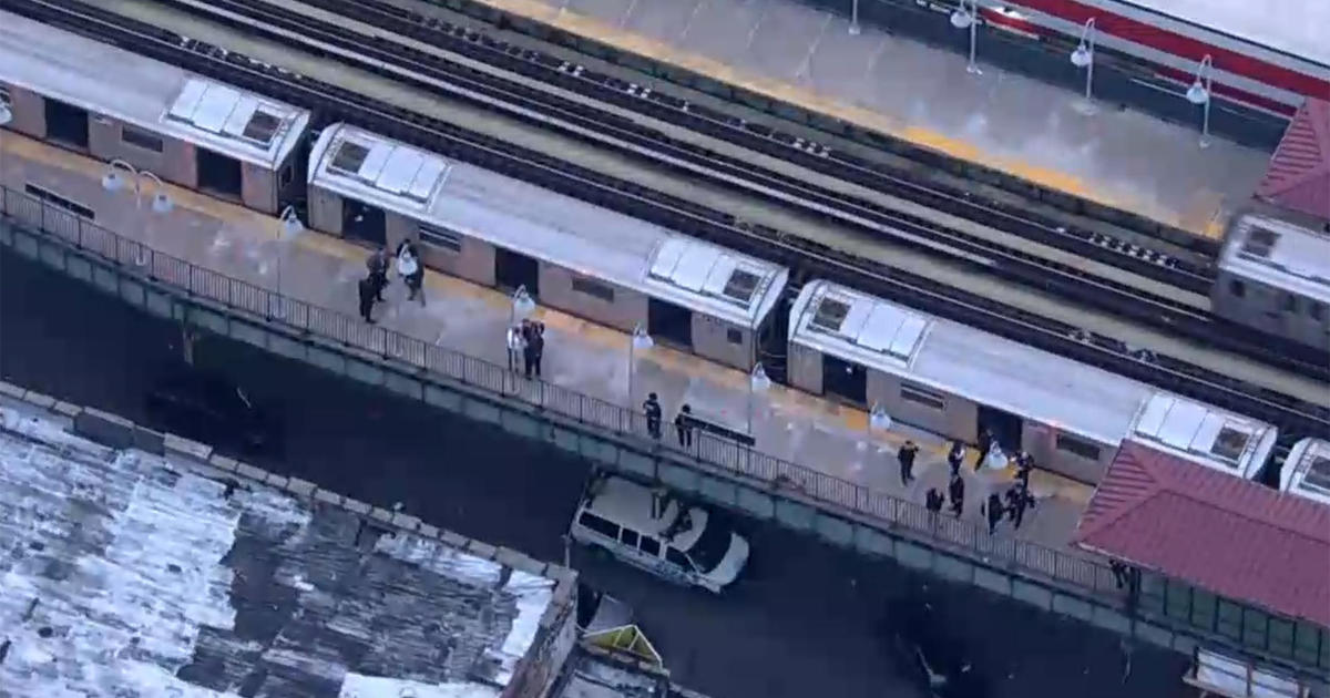 "Fatal Shooting at Bronx Subway Station Leaves 1 Dead, 5 Injured"