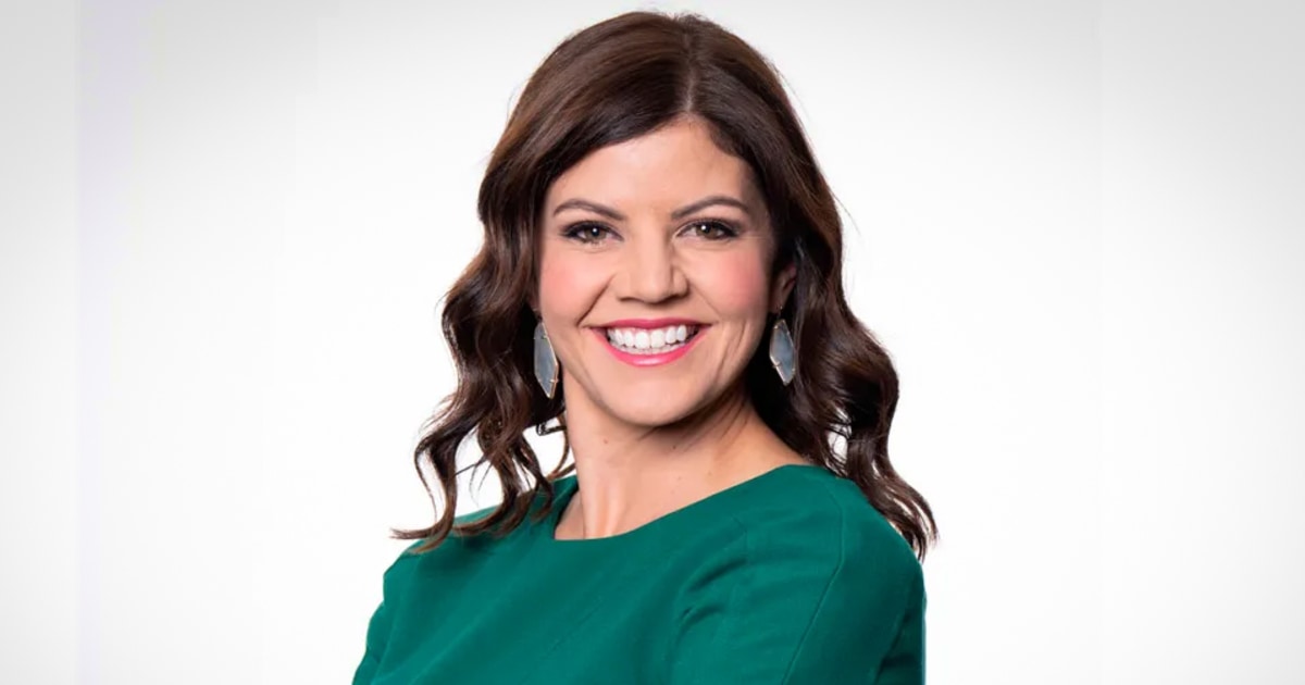 Featured image for "Jenny Cavnar Breaks Barriers as First Female MLB Play-by-Play Announcer"